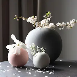 Cooee Ball Vase 8 cm Hvit  hover