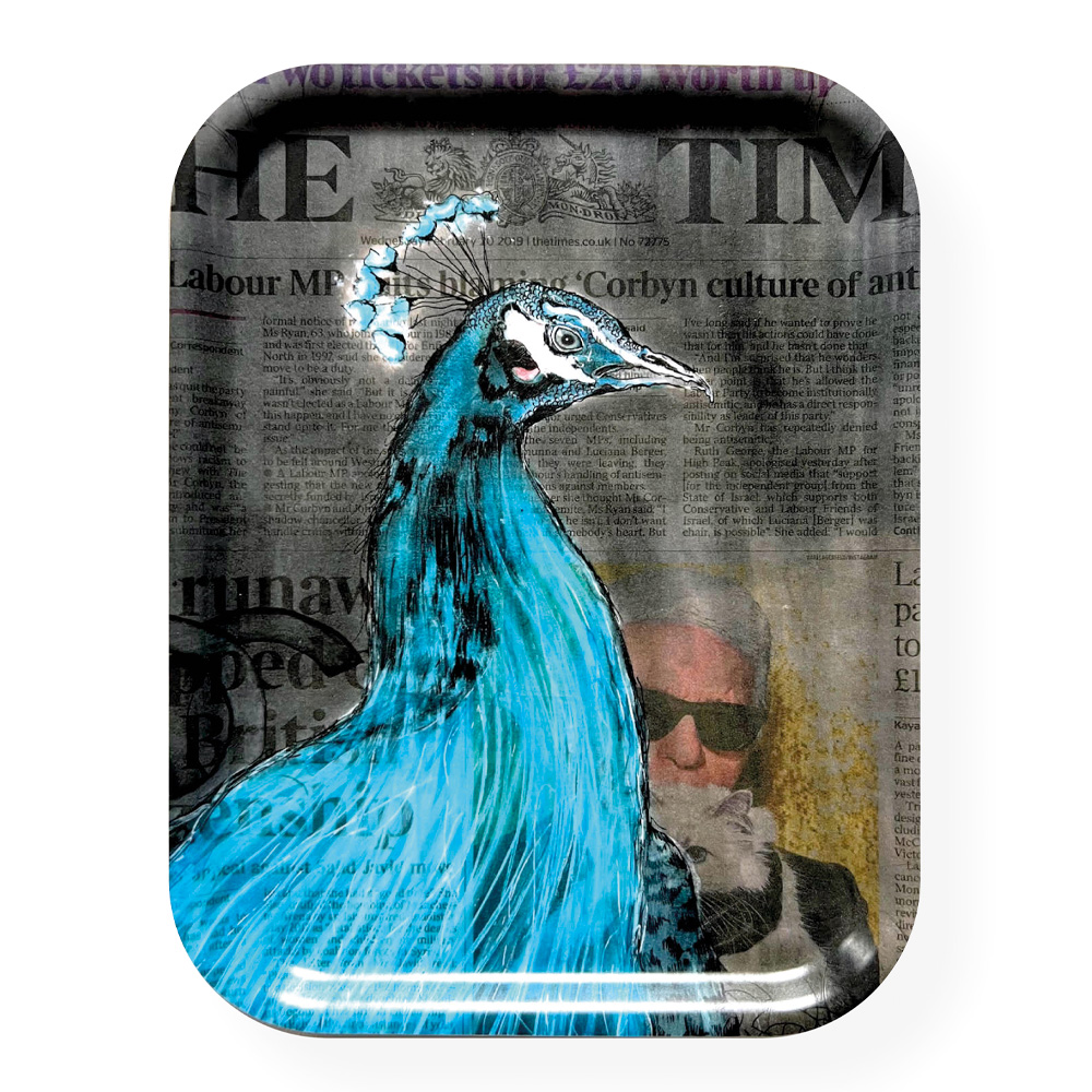 Lisa Törner Art - Bricka RIP Karl Lagerfeld 28x36 cm Svart