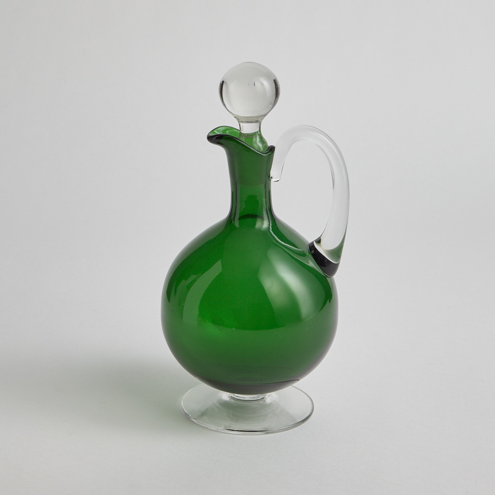 Läs mer om Vintage - SÅLD Karaff i Grönt Glas 20 x 9 cm