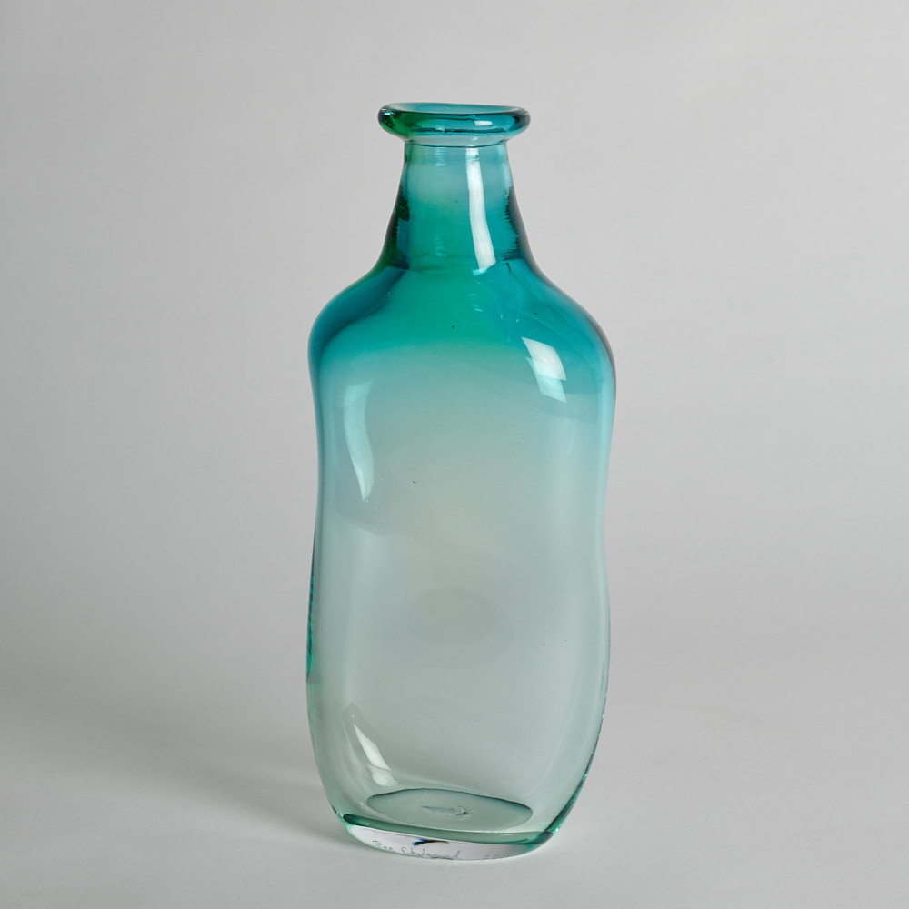 Läs mer om Vintage - SÅLD Turkos Glasflaska