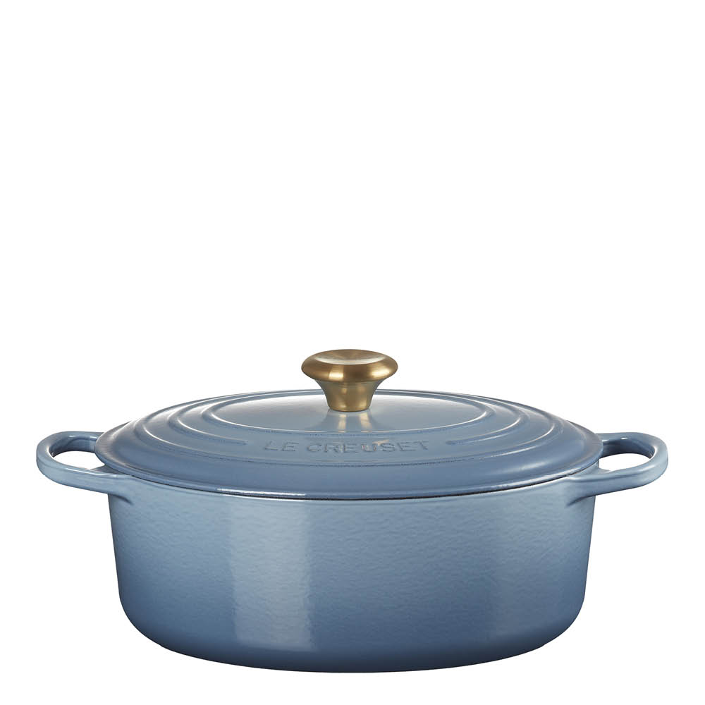 Läs mer om Le Creuset - Signature Gjutjärnsgryta oval 27 cm 4,1 L Chambray