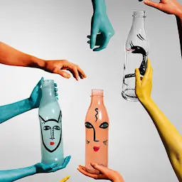 Kosta Boda UHV Hyllning 2020 PET-flaske Turkis  hover