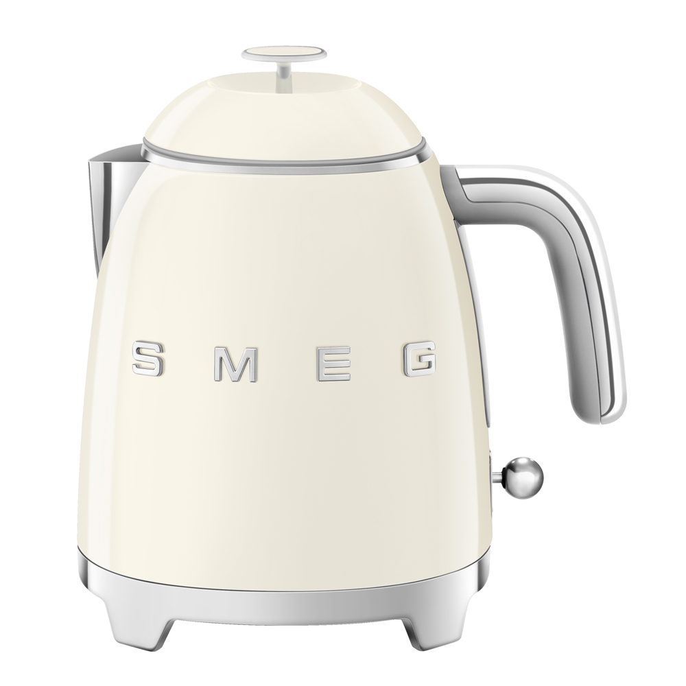 Smeg 50’s Style Vedenkeitin 0,8 L Kermanvalkoinen