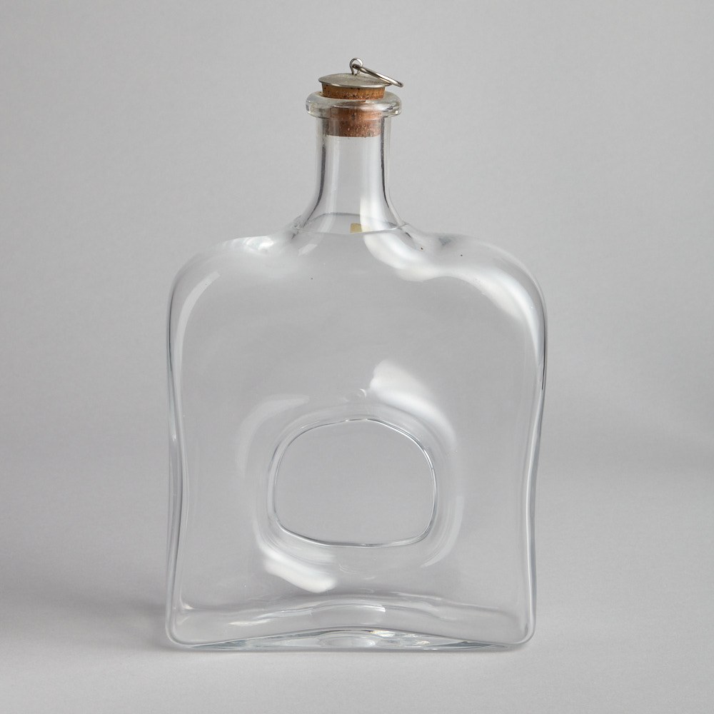 Läs mer om Vintage - SÅLD Glaskaraff med Propp