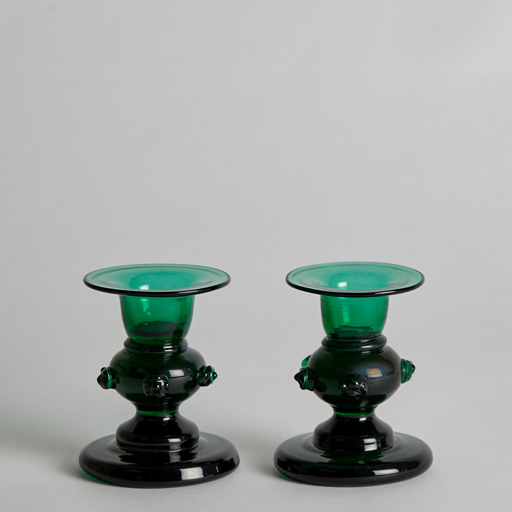 Vintage – SÅLD Ljusstakar i Grönt Glas 1 par