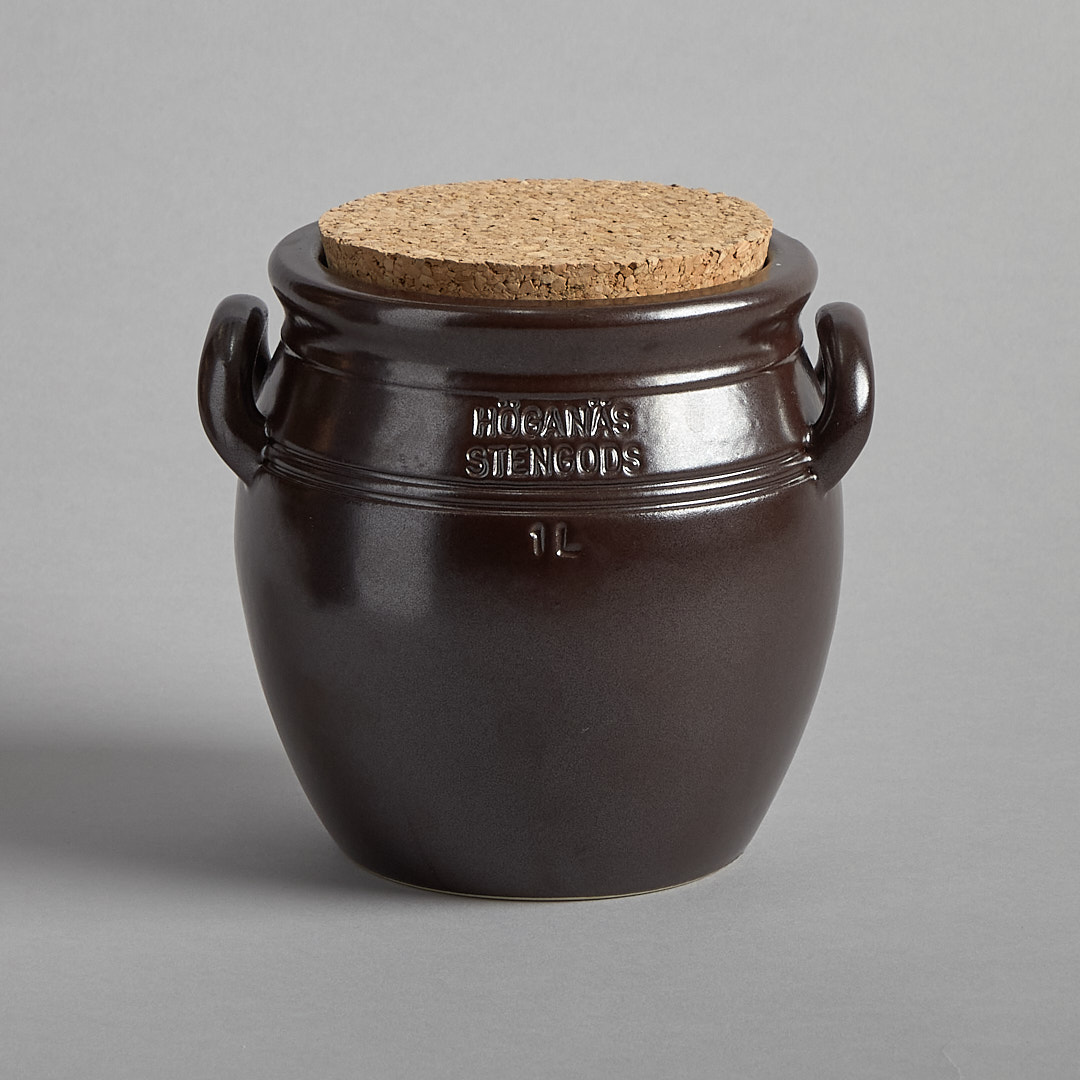 Läs mer om Höganäs Keramik - Krus med korklock 1 liter