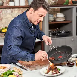 Jamie Oliver Jamie Oliver Stekepannesett 2 deler 24 cm + 28 cm  hover