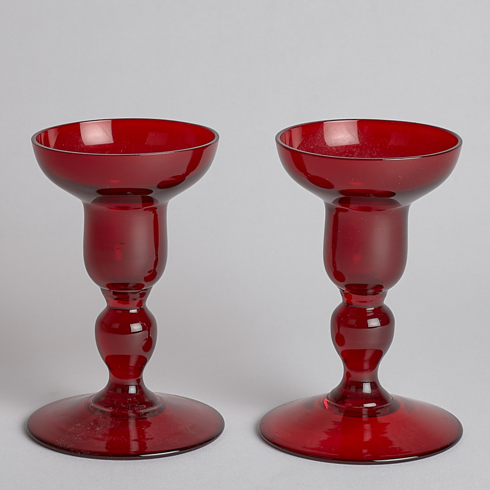 Reijmyre Glasbruk – SÅLD Ljusstakar Rött Glas 1 par