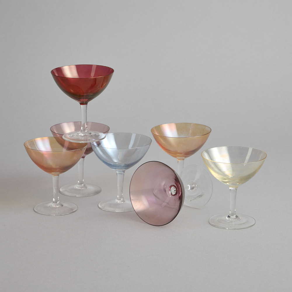 Läs mer om Vintage - SÅLD Färgglade Likörglas 7 st