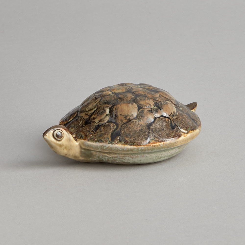 Läs mer om Vintage - SÅLD Sköldpadda Figurin Söholm