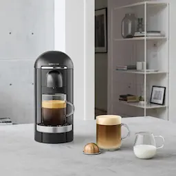 Nespresso Nespresso VertuoPlus Deluxe Round Top Kaffemaskin Svart  hover